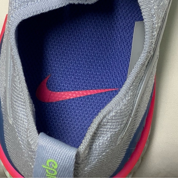 Nike Epic React Women's Flyknit 2 Running Sneakers - Picture 7 of 10